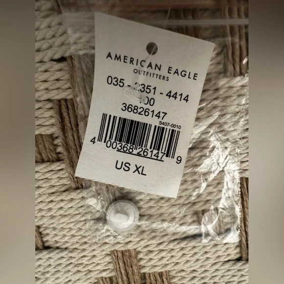 American Eagle White Lace Button-Up Crop Top NWT - Picture 4 of 6